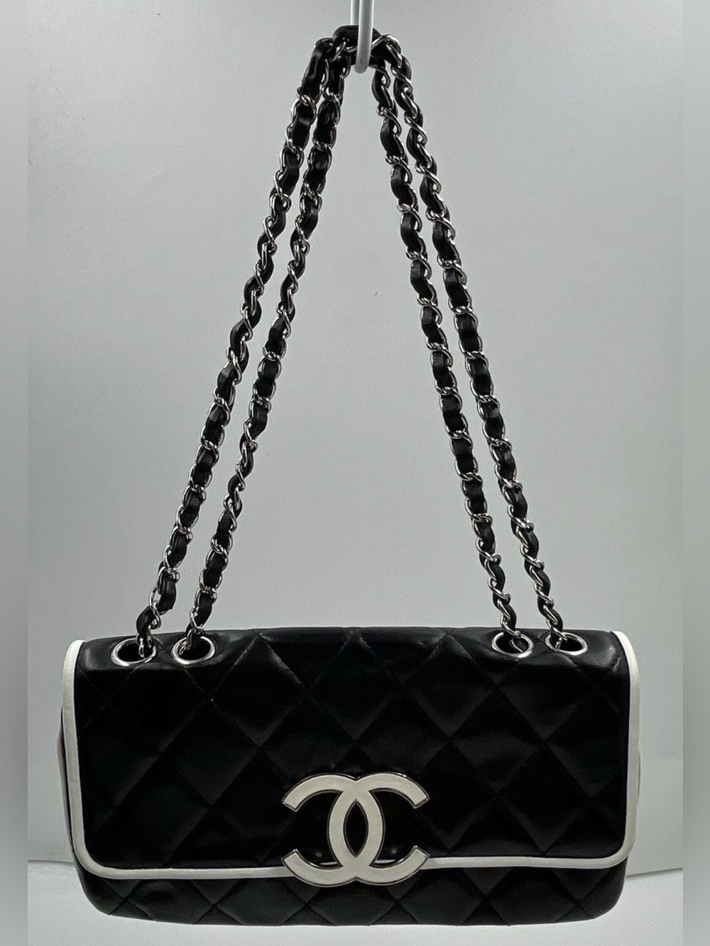CHANEL Rare Divine Flap